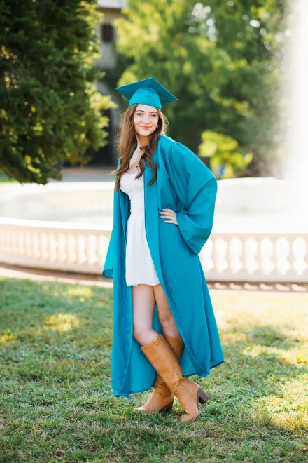 cap and gown senior photos at Maymont