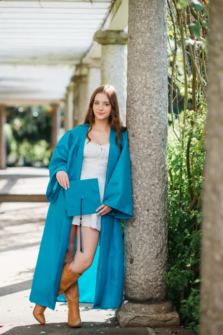 cap and gown senior photos